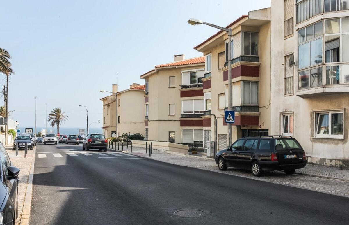 Comfortable flat near the beach - B&B Parede