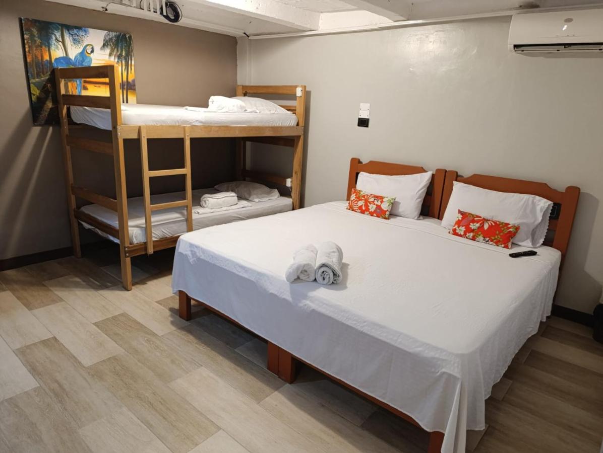 Deluxe One-Bedroom Apartment