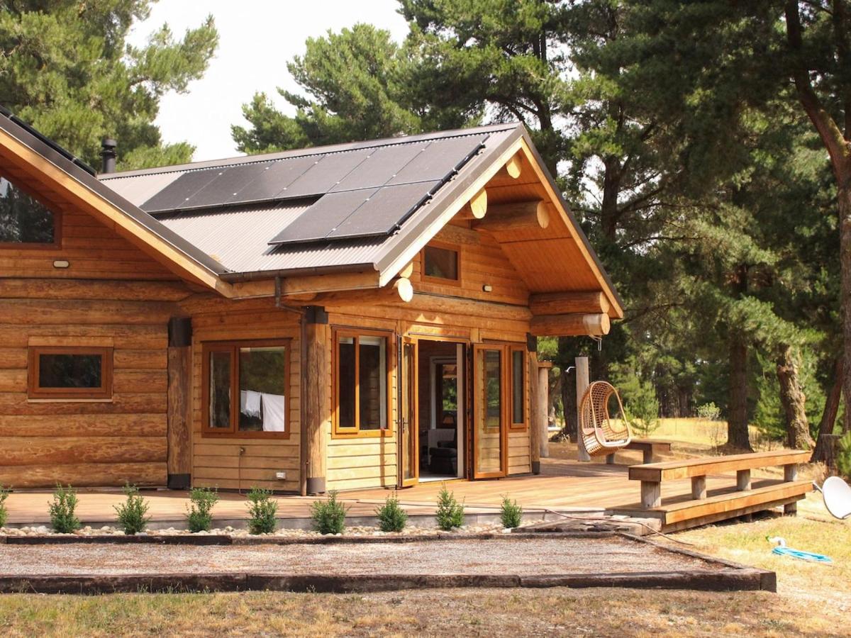 Stunning Private Log Cabin - B&B