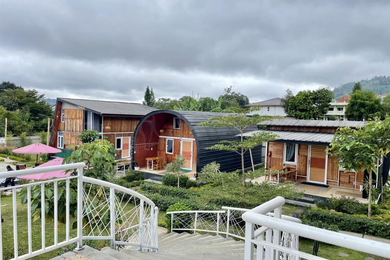 eLKa-eS Villa - B&B
