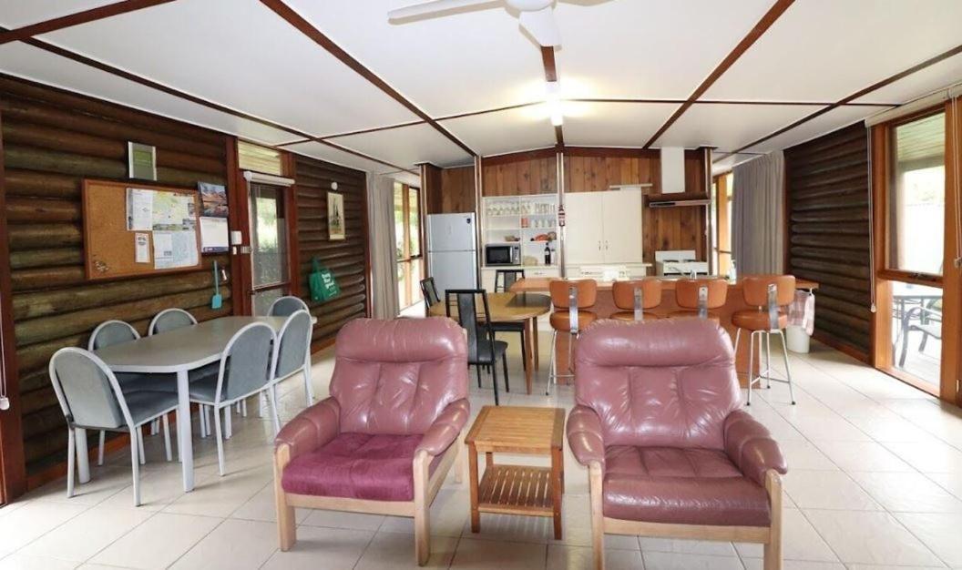 Short walk to beaches and town centre - B&B Mallacoota