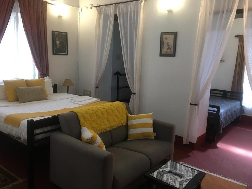 Doppelzimmer mit Balkon