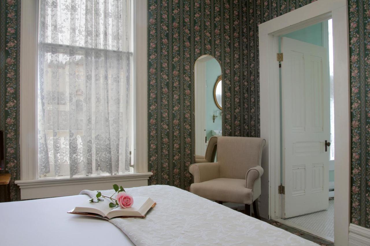 Chambre Lit Queen-Size Deluxe