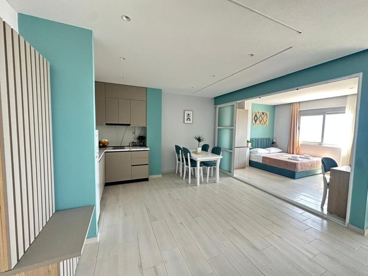 Appartamento con 2 Camere da Letto e Vista Mare