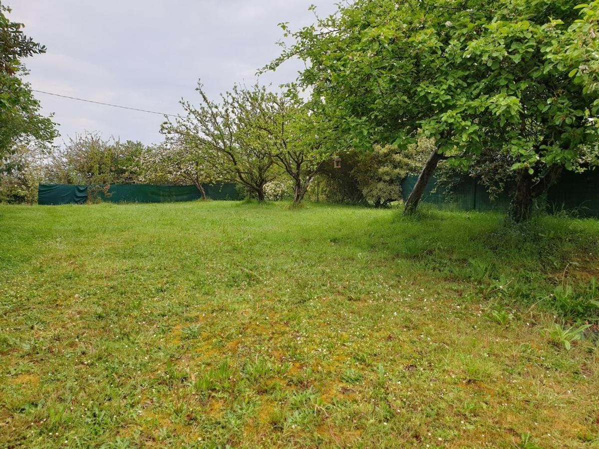 Charming quiet cottage -3 bedrooms - Private garden - B&B