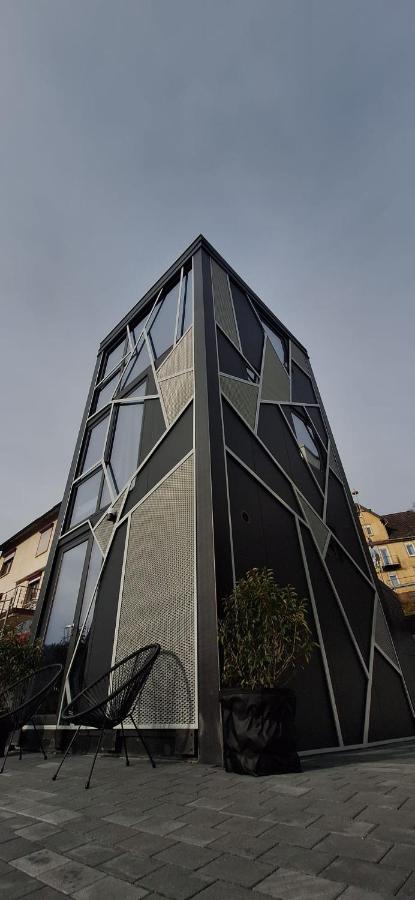 Keller Apartment - DQ Tower - Ferienwohnung