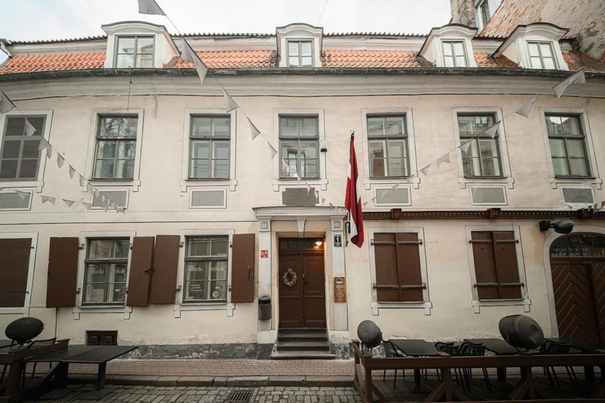 Old Town St Jacobs Cathedral view - B&B Riga