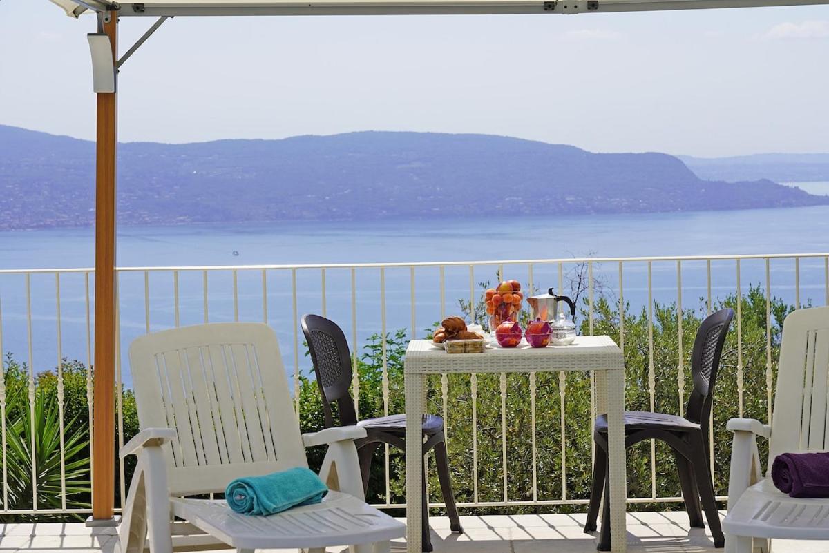 D1MORA Roccoli1 - pretty studio in villa with pool - B&B Maderno