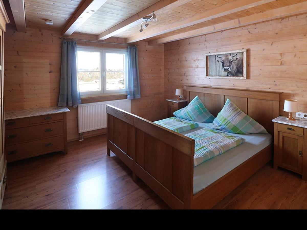 Apartment mit 2 Schlafzimmern und Balkon
