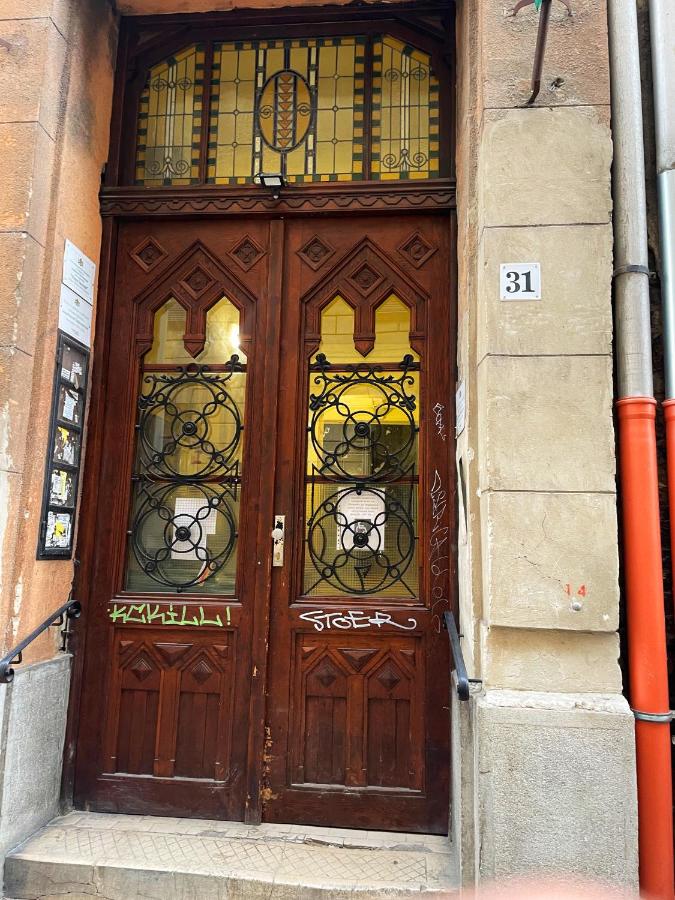 Elegant and Modern in the City Centre - B&B Budapest