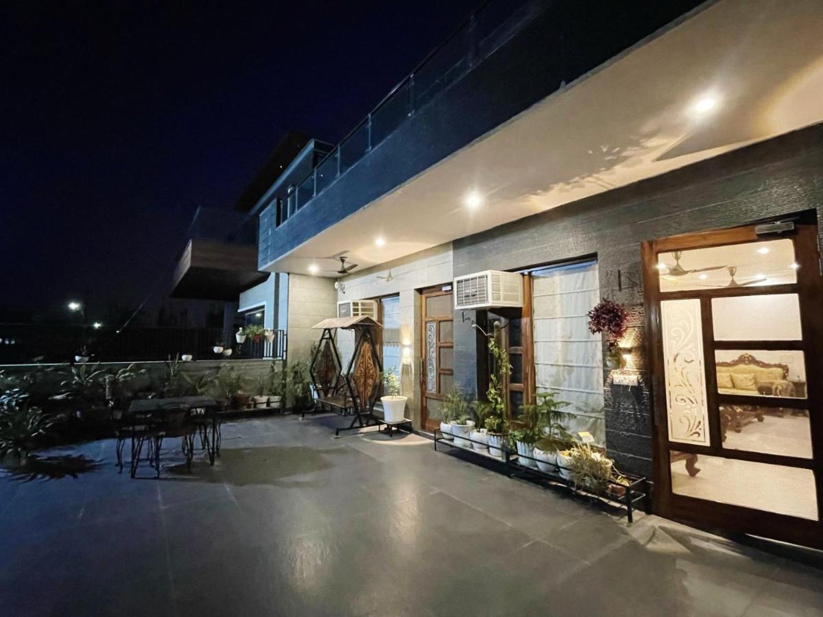 Black pearl Villa panchkula sector 28 - B&B Panchkula
