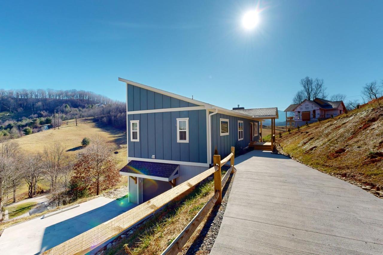 Hillside Escape - B&B