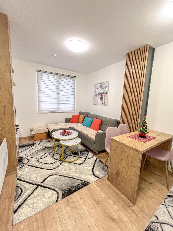 Jahorina Apartman Bone - B&B Jahorina