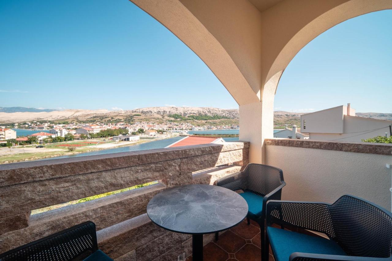 Two-Bedroom Apartment with Balcony and Sea View