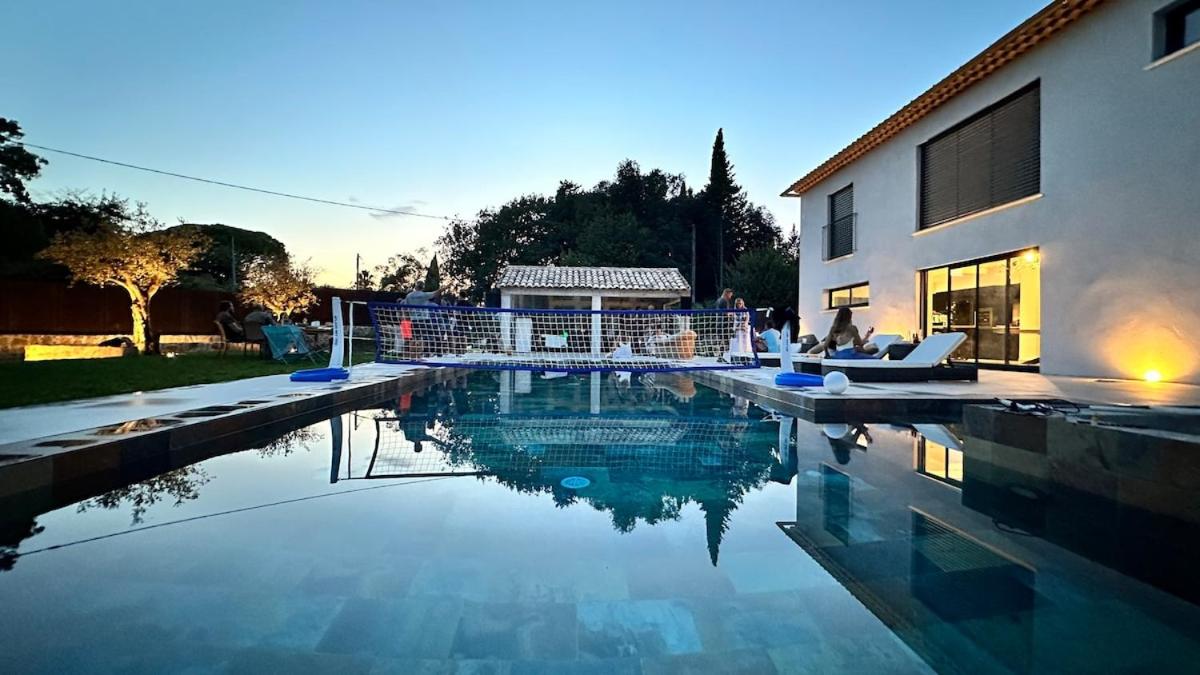 Contemporary Villa Opio - B&B Opio