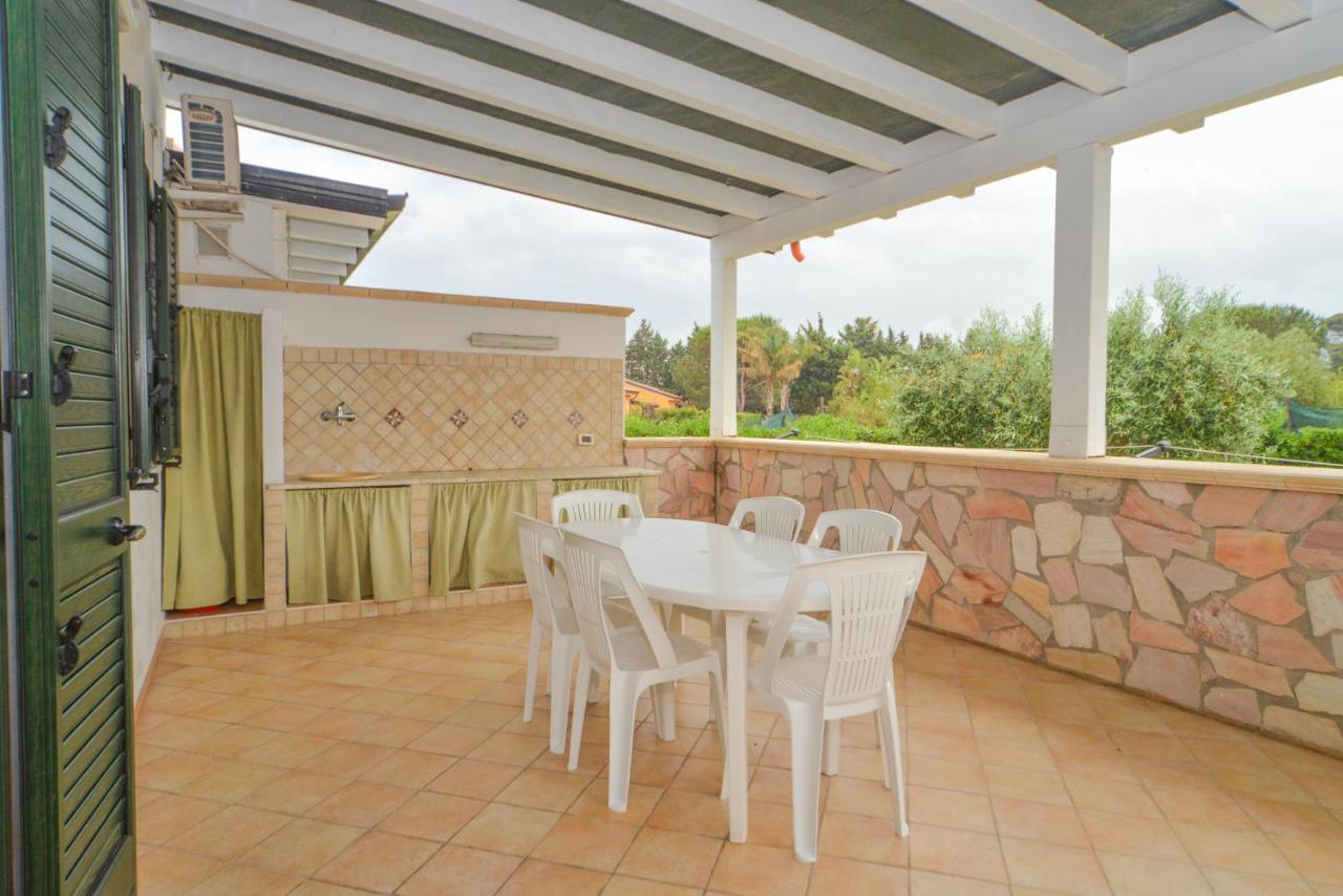 Case Vacanze Mare Nostrum - Villas in front of the Beach with Pool - B&B
