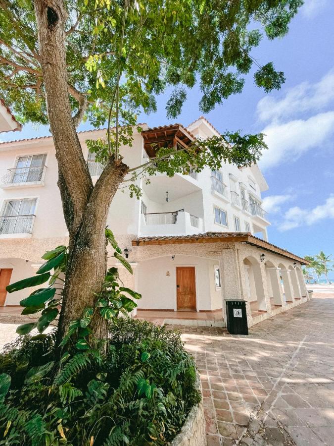 Two-Bedroom Apartment - Oceanfront 