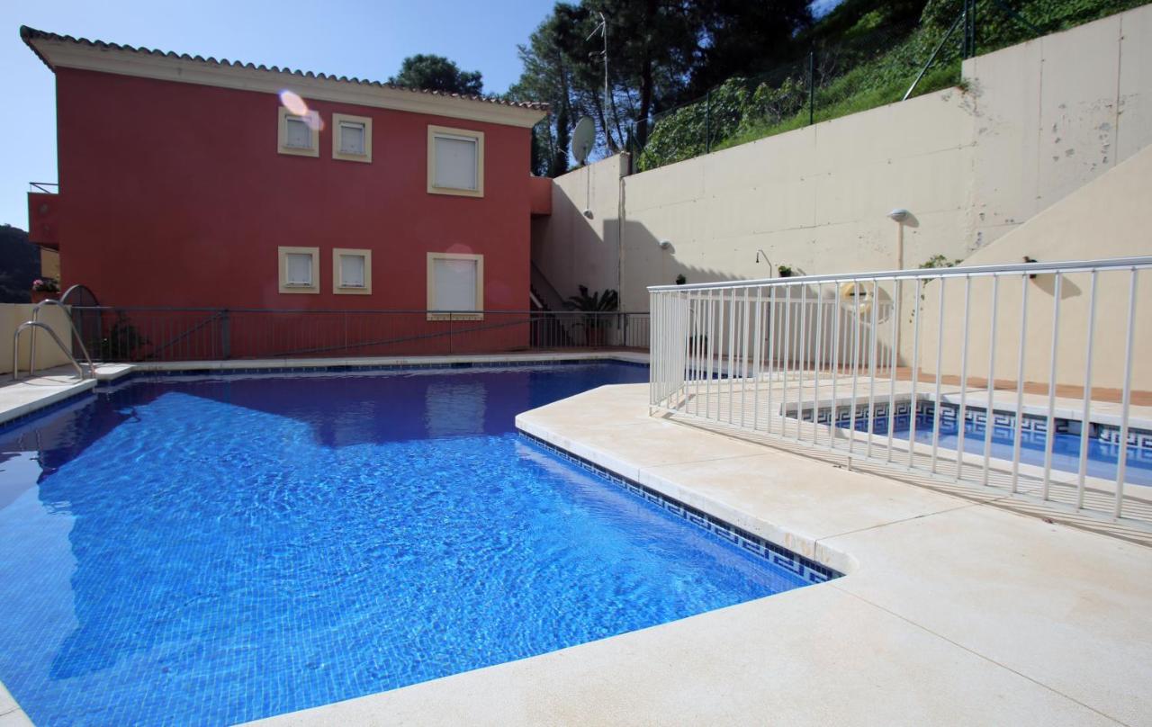 Benahavis Penthouse Apartment - B&B