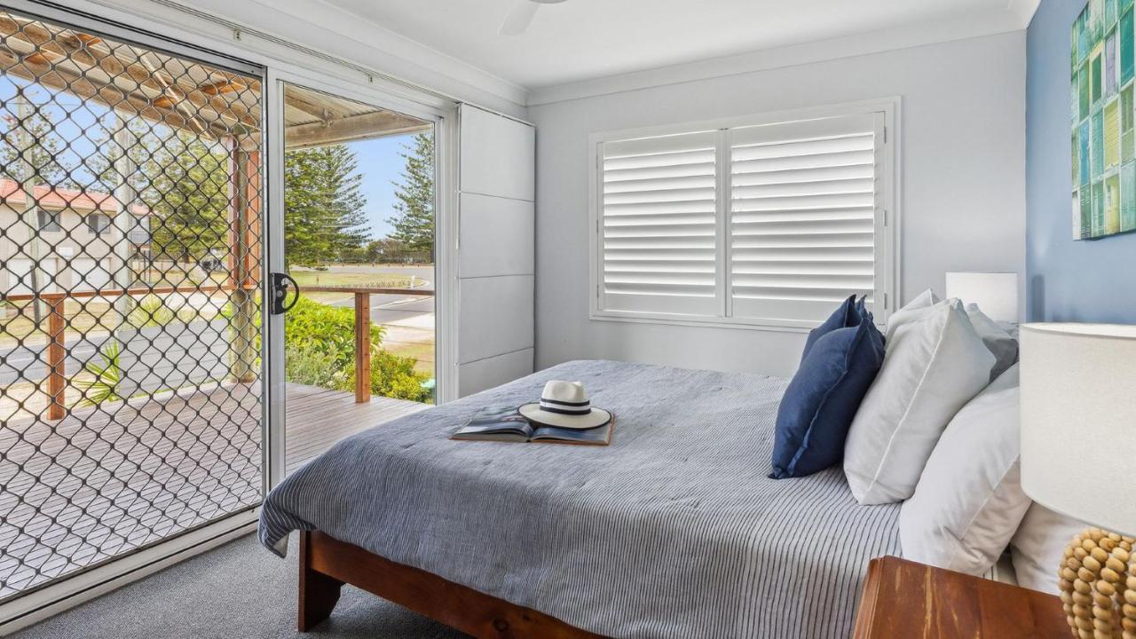 Beachdrift - Pet-Friendly Escape Just Steps to Pippi Beach - Holiday Yamba - Ferienwohnung Yamba