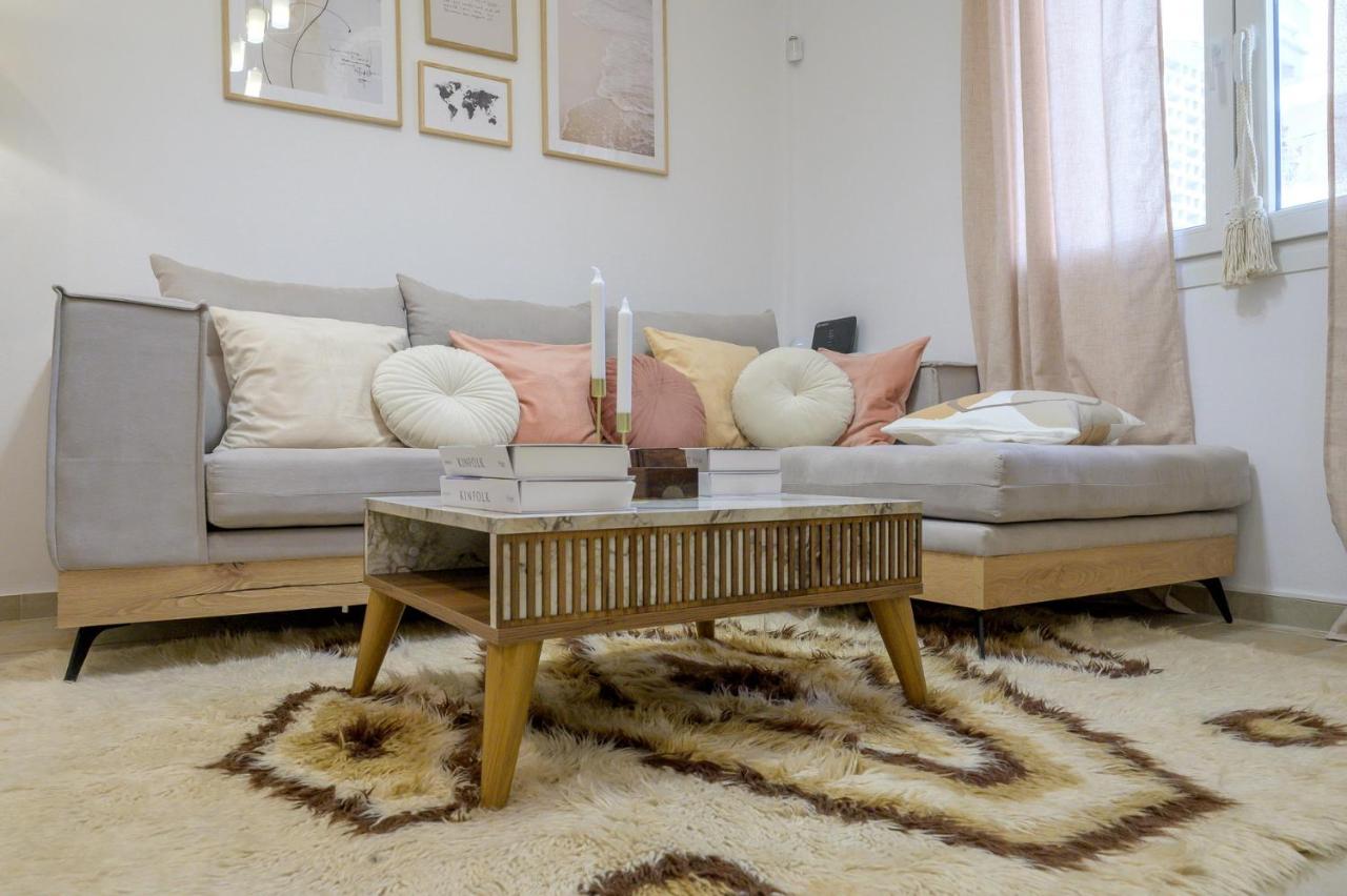 Live and Chill Apartment - B&B Mastambás