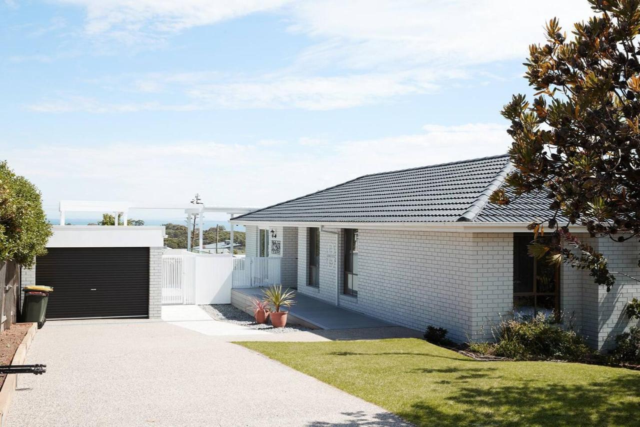 Bellarine Bungalow - Bay Breezes & Wineries Galore - Bed and Breakfast