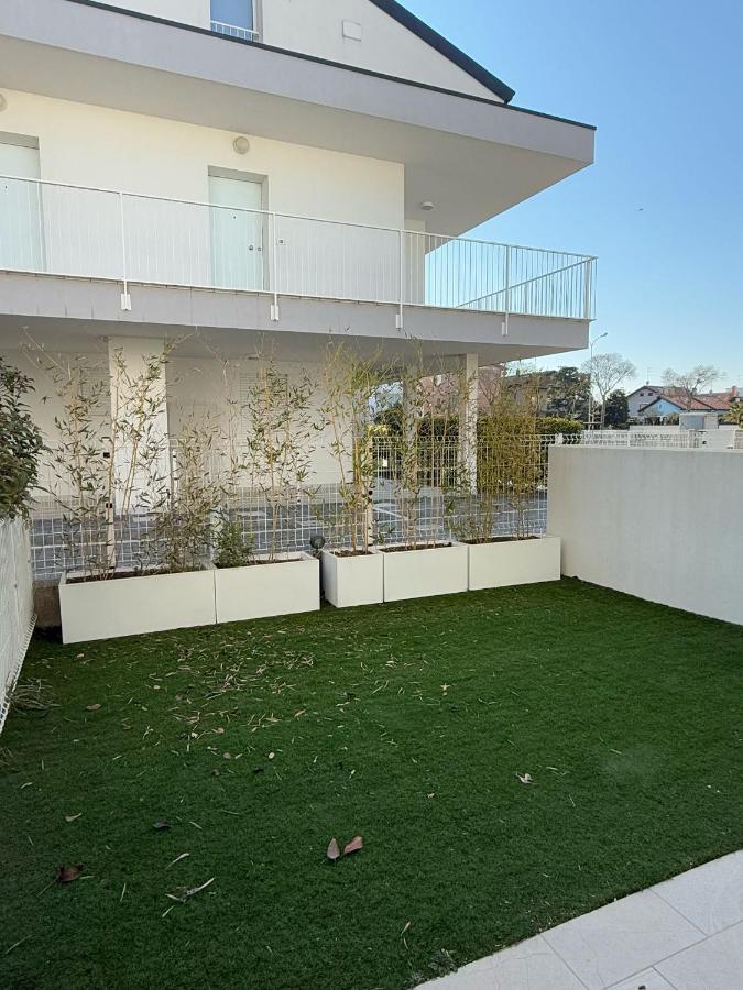 GREEN APARTMENT-Solo per famiglie-WALTERIGATO APARTMENTS - Chambres d'hôtes Lido di Jesolo
