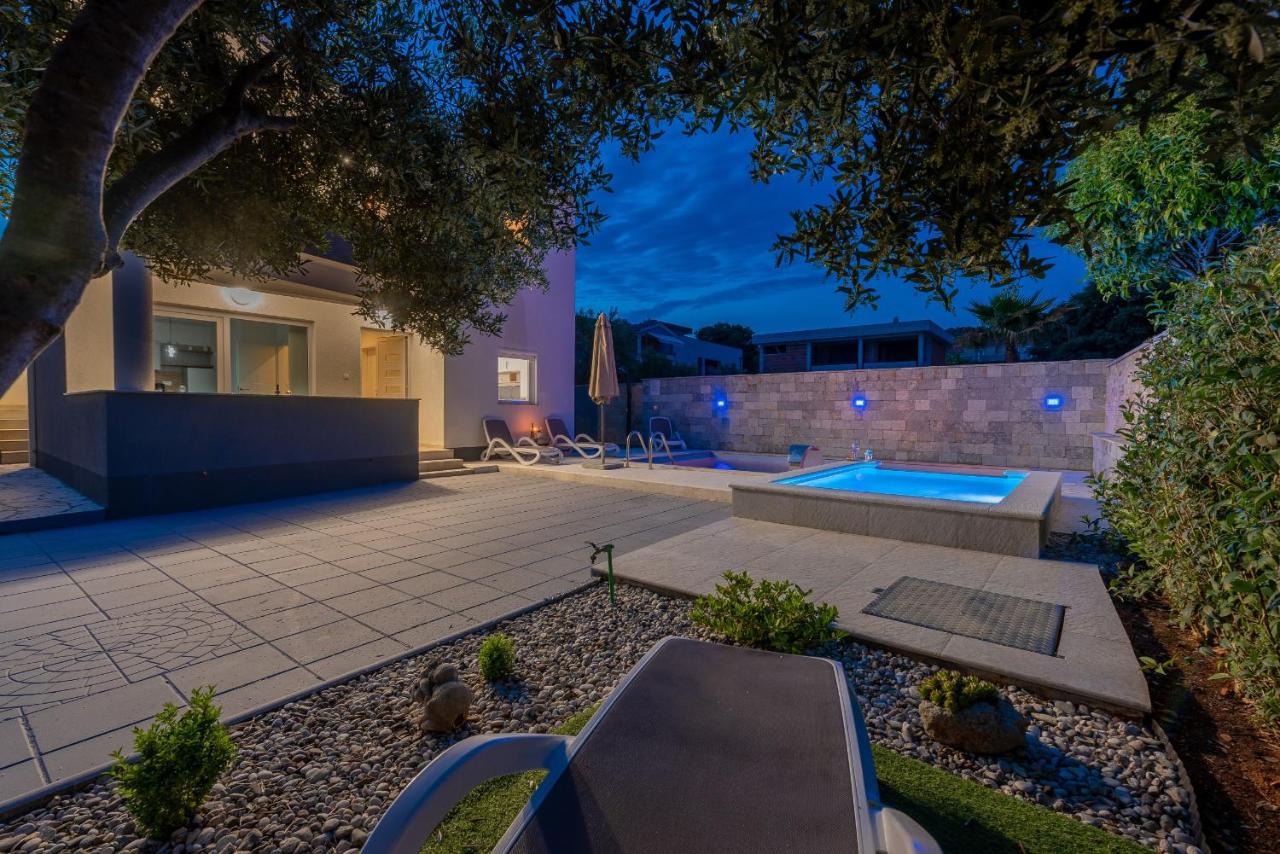 Villa Julija Zadar Villas - B&B