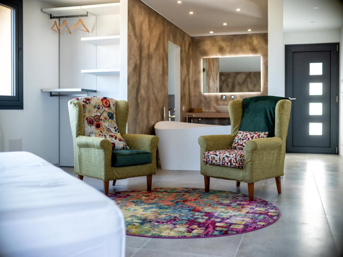 Deluxe Double Room with Bath