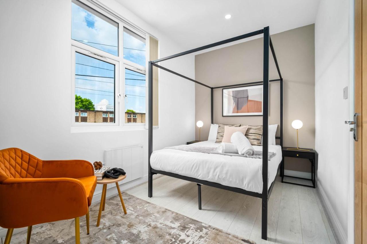 Apartment - Fast WiFi - Free Netflix - Near City - Centre - Parking 2MR - B&B