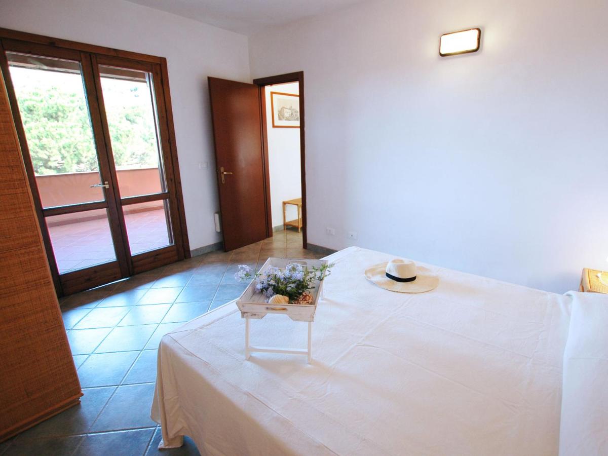 One-Bedroom Apartment with Terrace
