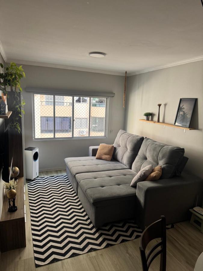 Apto a 3 min a pé da praia - 2 dorms para até 6 pessoas - B&B Camboriú