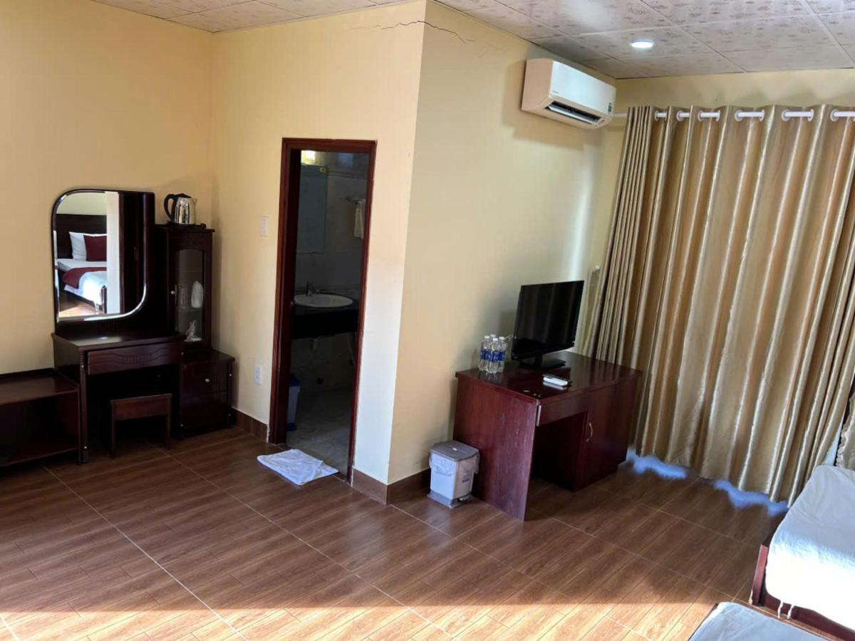 One-Bedroom Apartment - Oceanfront
