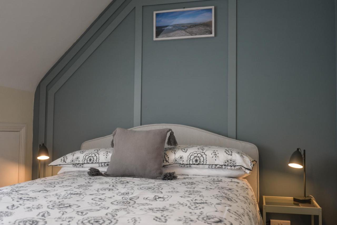 Double Room with Private External Bathroom