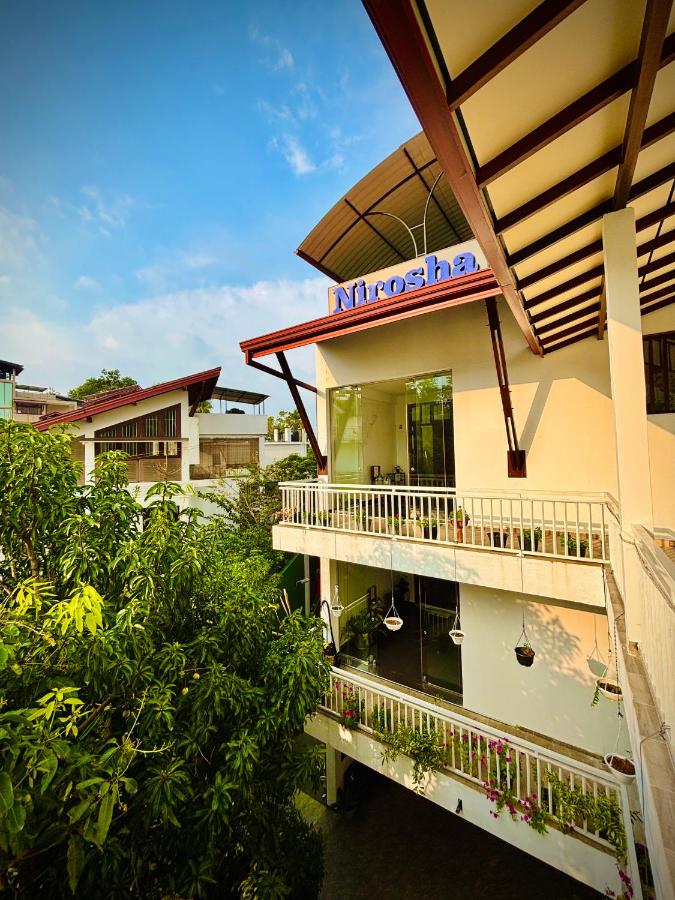 Nirosha Guest House - Ferienwohnung