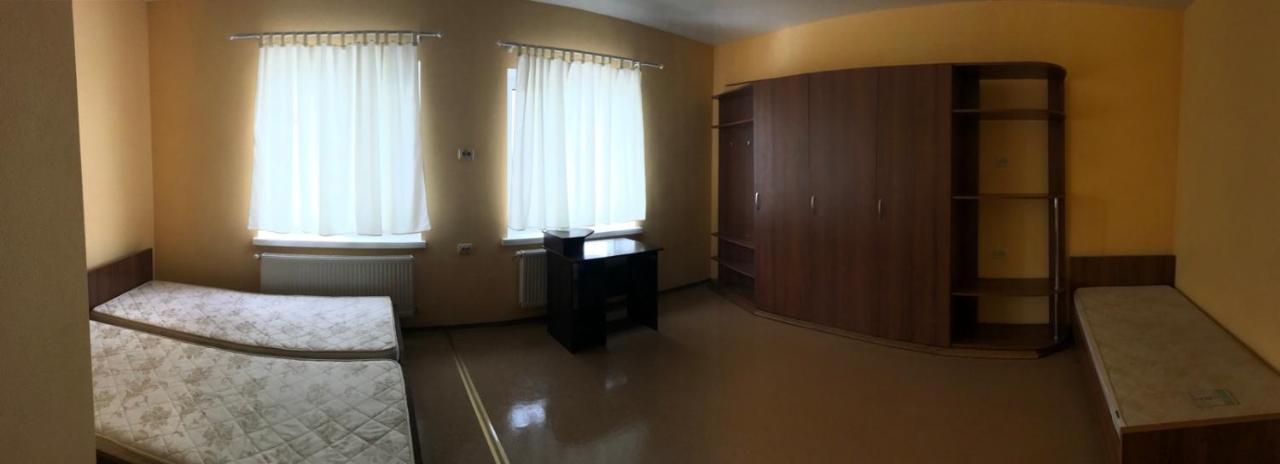 Chambre Familiale avec Salle de Bains