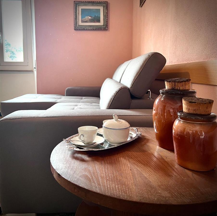 Acqui Holiday Home Apartment - Chambres d’hôtes