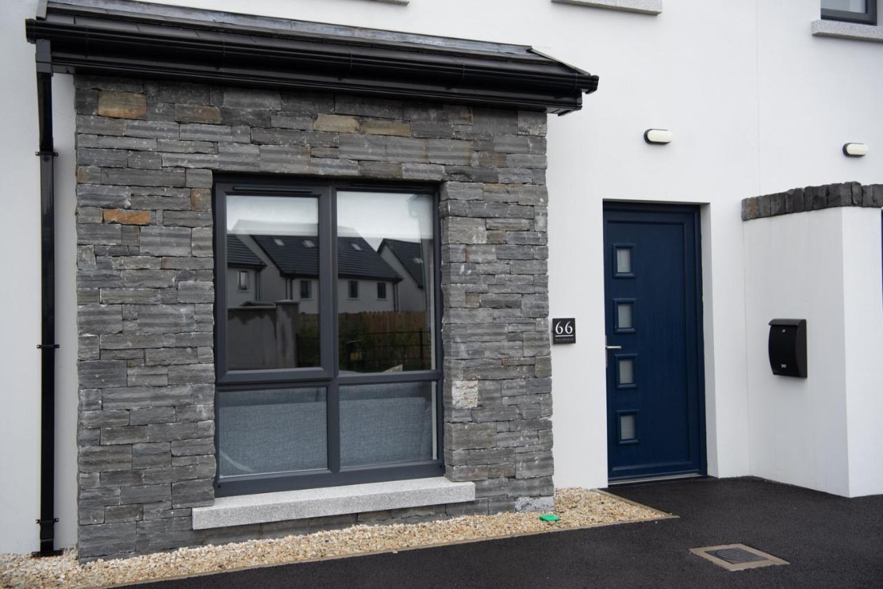 Luxury 3 bed town house Dog friendly - Chambres d’hôtes Donegal
