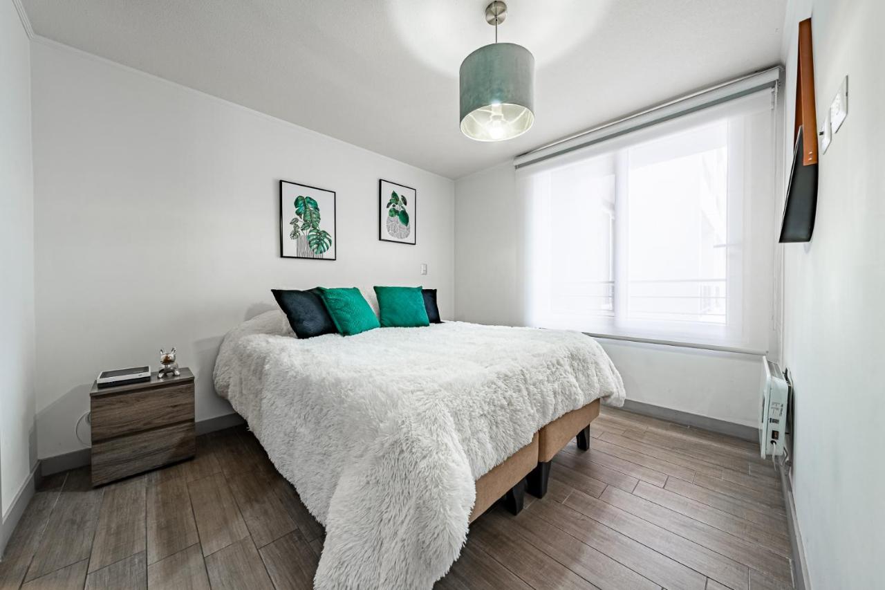 One-Bedroom Apartment with Balcony