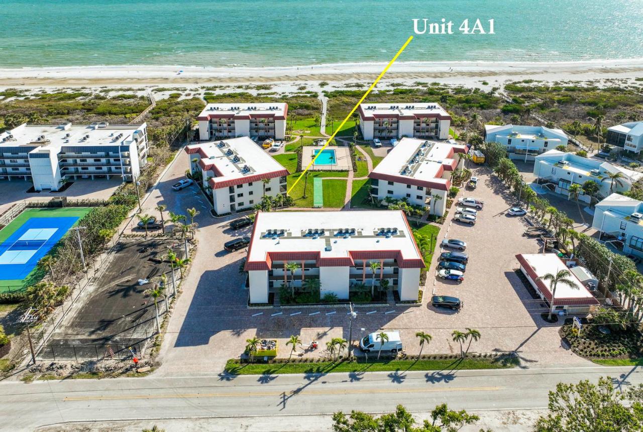 Ground-Floor Sanibel Condo Steps to Pool & Beach - Sandalfoot 4A1 - B&B Sanibel
