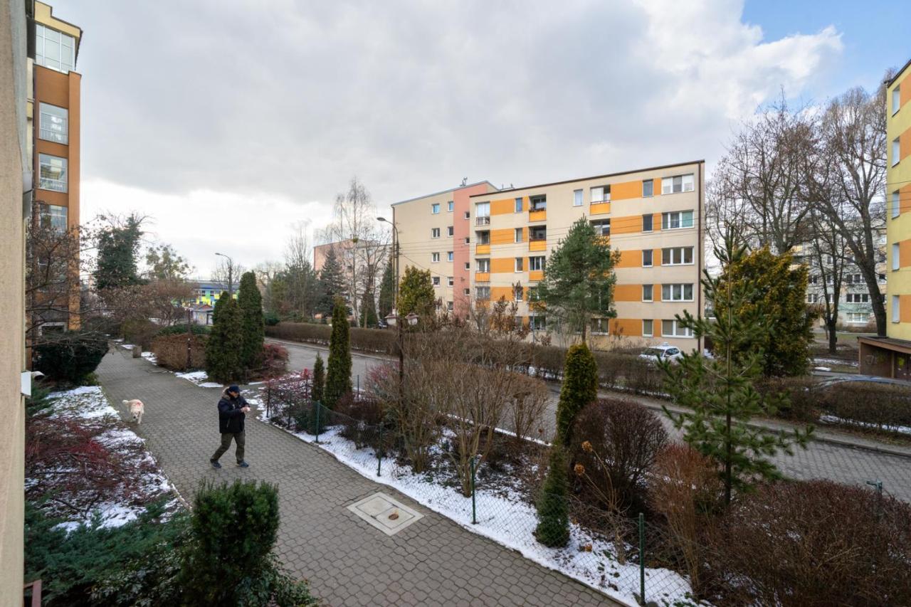 Warsaw Ursus Apt - 50m2, Parking - by Rentujemy - B&B