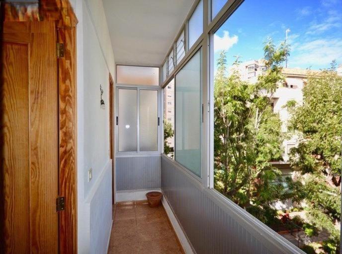 Piso 3 dormitorios zona La Salle - Ferienwohnung