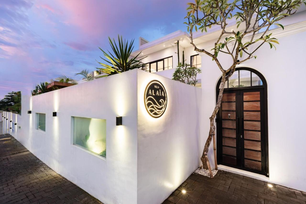 5mins Walk to Seseh Beach, 3BR Villa with 2 Private Pools & Rooftop - B&B Canggu