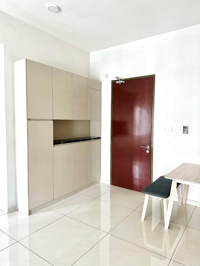 Danga Bay Beach View 4 Pax Apartment - B&B