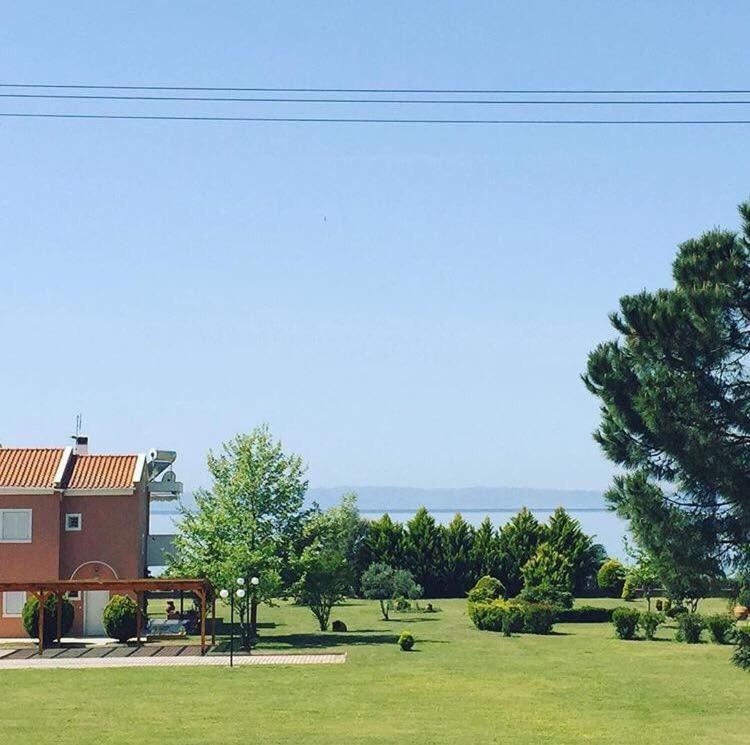 LUXURIOUS SEASIDE Villa SITHONIA HALKIDIKI - B&B Neos Marmaras