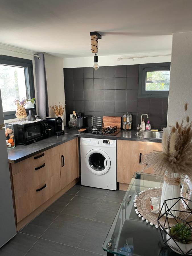 Studio Cosy avec Grand Jardin Privatif Oasis Provençale à Taradeau - B&B