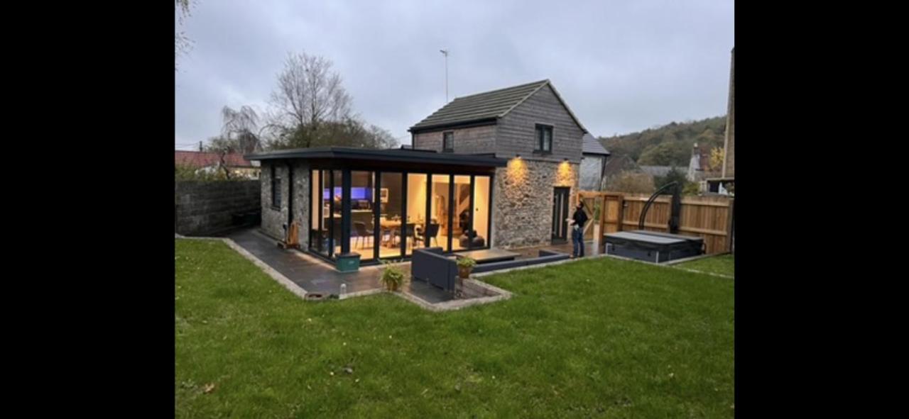 Knatchbull Cottage - B&B