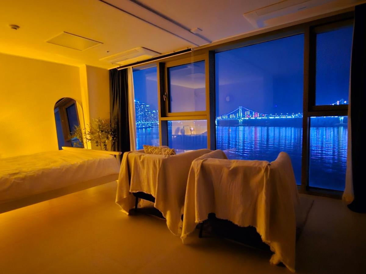 Gwangan - 1sec to Gwanganli Beach, Oceanview - B&B