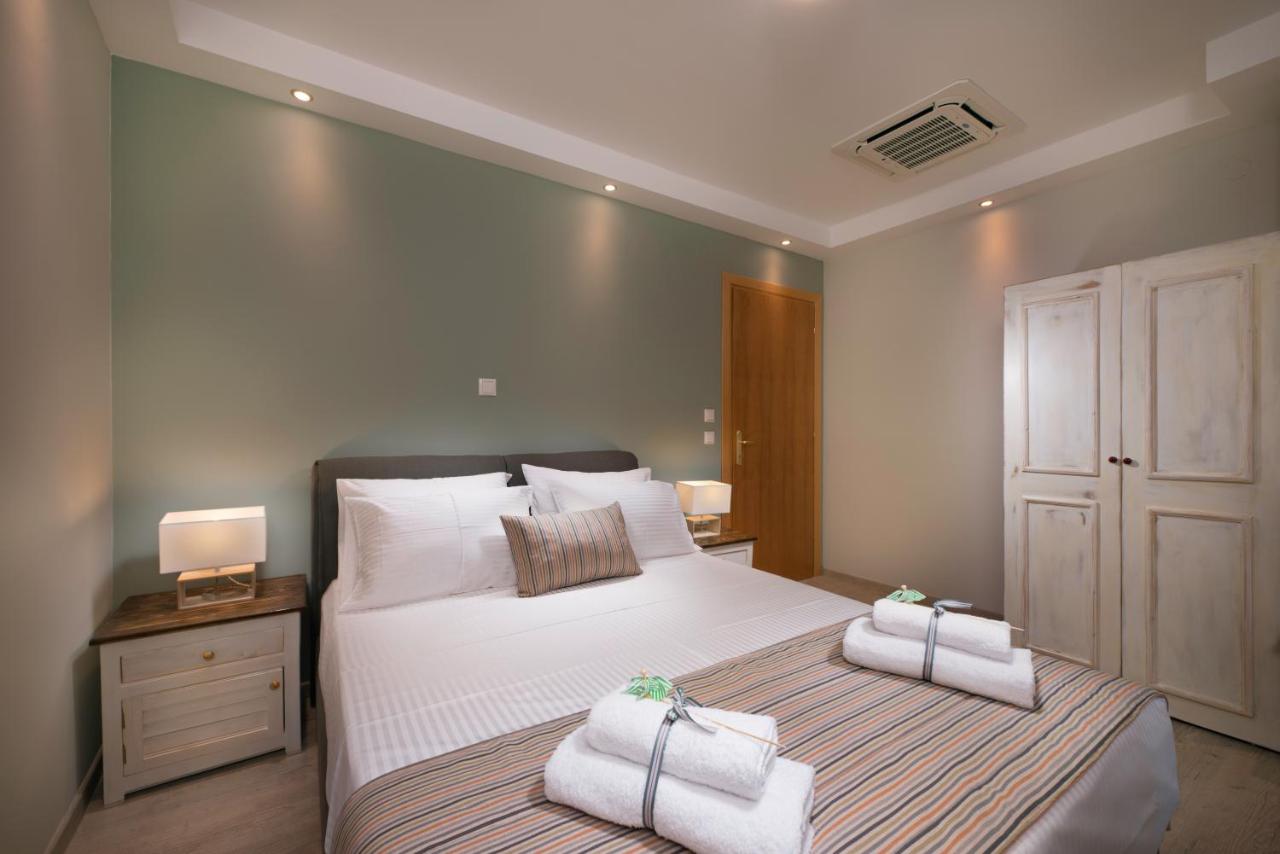 Deluxe One-Bedroom Apartment with Ocean View