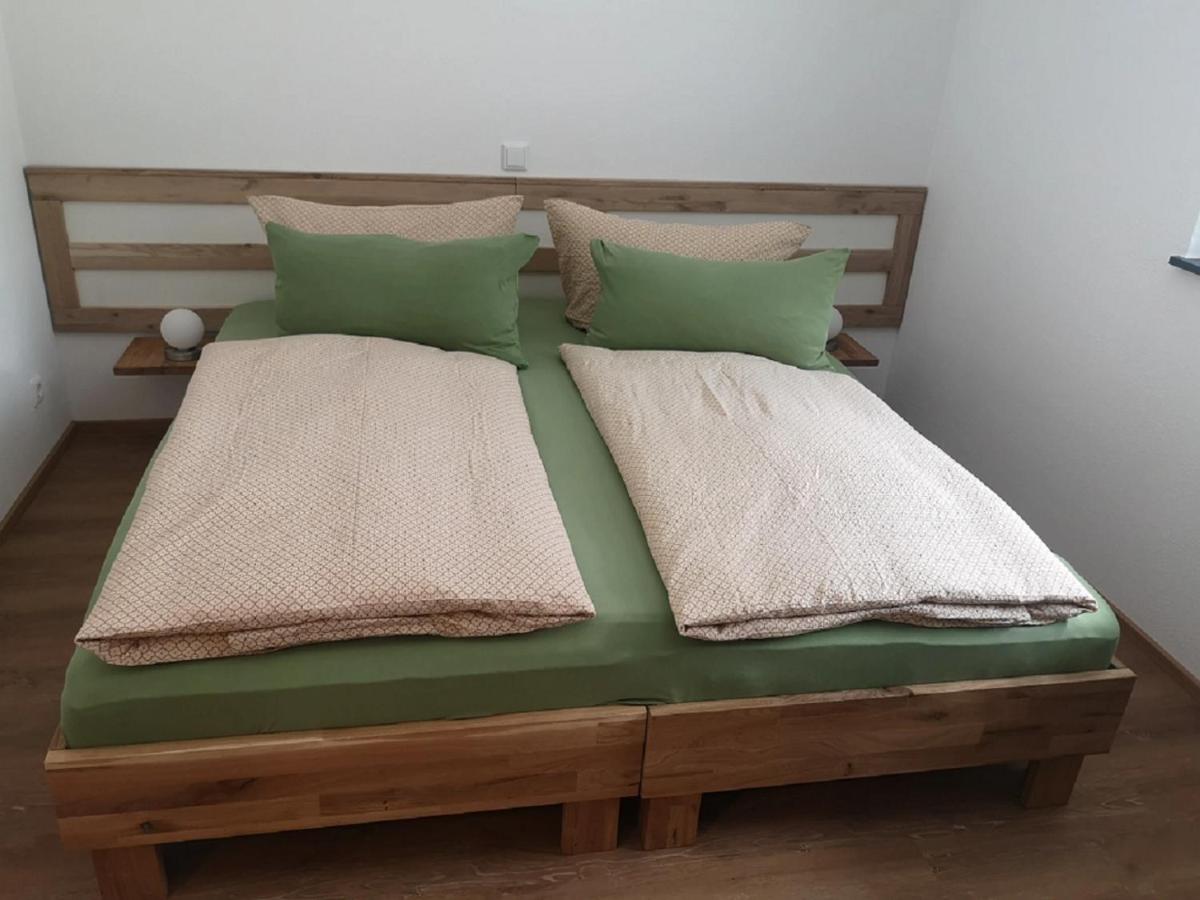Apartment mit 2 Schlafzimmern und Badezimmer