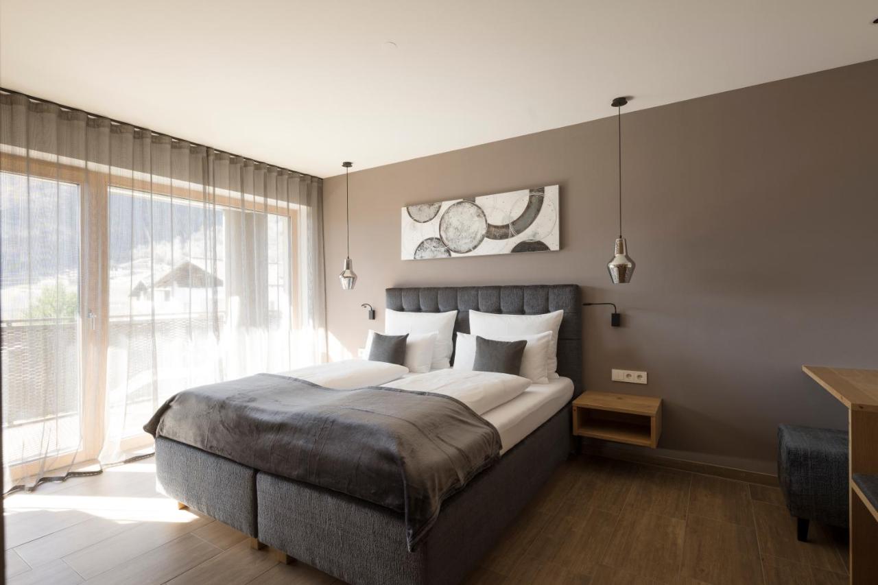 Apartamento de 2 dormitorios con vistas a la piscina